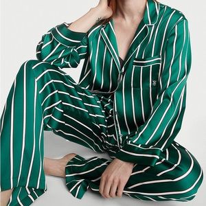 NWOT Victoria’s Secret Satin Pajama set